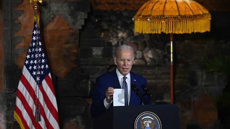 Es müsse keinen neuen Kalten Krieg geben, betonte US-Präsident Joe Biden nach dem Gespräch mit Xi Jinping. 