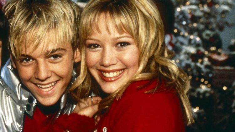 Aaron Carter mit seiner Teenager-Liebe Hilary Duff im Jahr 2000. 