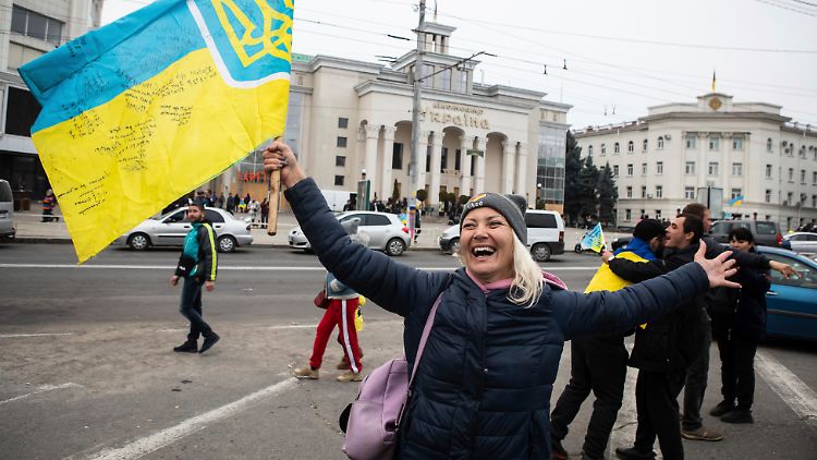 Cherson steht nun wieder unter ukrainischer Flagge. 