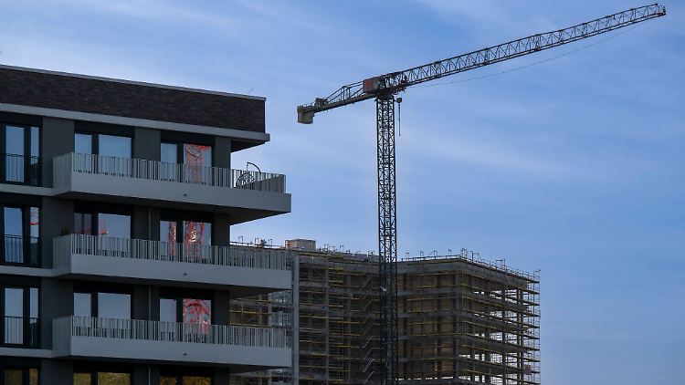 Die Bau- und Immobilienbranche hat die Marke von jährlich 400.000 neuen Wohnungen längst abgeschrieben.
