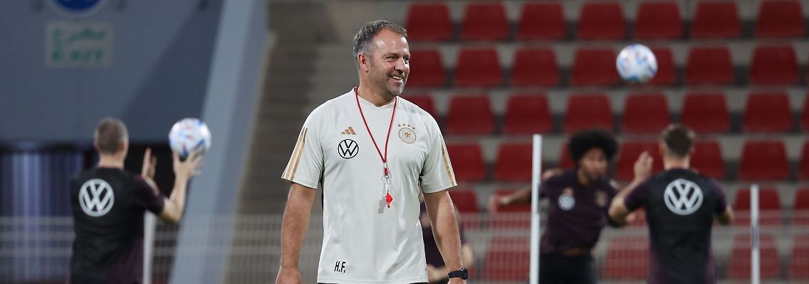 Bundestrainer Hansi Flick wird seine WM-Startelf gegen den Oman wohl nicht aufs Feld schicken.