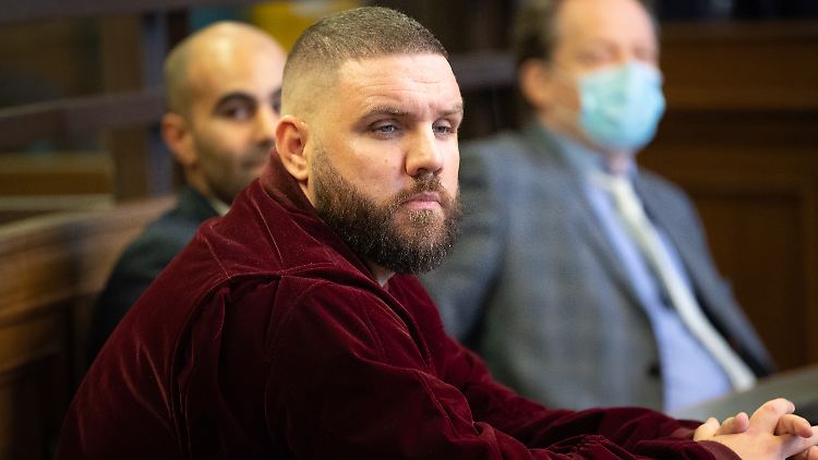 In dem Prozess gegen den Rapper geht es um den Verdacht auf Beleidigung, Körperverletzung, Bedrohung und Sachbeschädigung. (Archivbild)