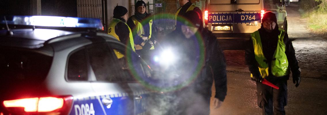 2022-11-15T223204Z_1416854813_RC2MMX90FHZ6_RTRMADP_3_UKRAINE-CRISIS-POLAND-BLAST.JPG
