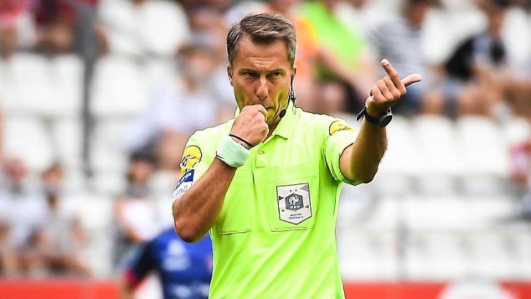 Johan Hamel war ein französischer Erstliga-Referee.