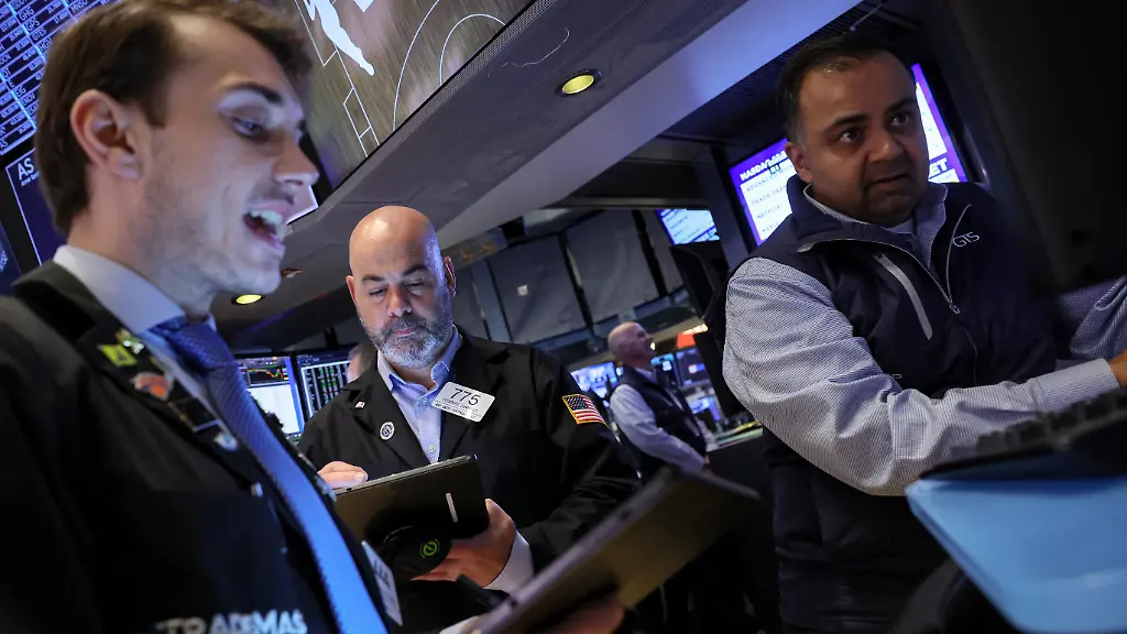 321c48075d56076801fc75f78ce88645