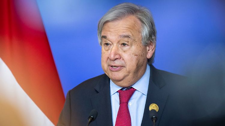 UN-Generalsekretär António Guterres: "Die Welt brennt und ertrinkt vor unseren Augen."