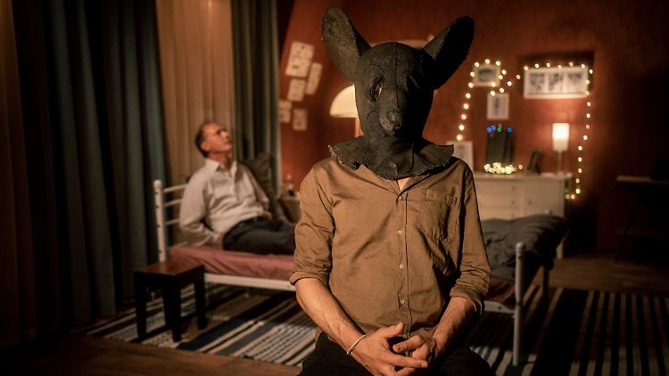 In der Gewalt des Mäuse-Entführers: Kommissariatsleiter Schnabel (Martin Brambach).