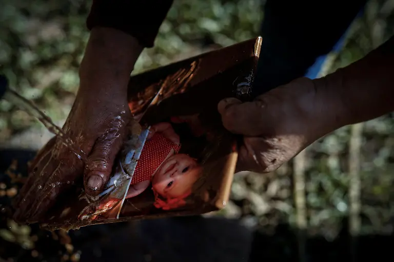 2024-05-29T100222Z-1458602294-RC2DS7AUANVG-RTRMADP-3-BRAZIL-RAINS-FARMERS