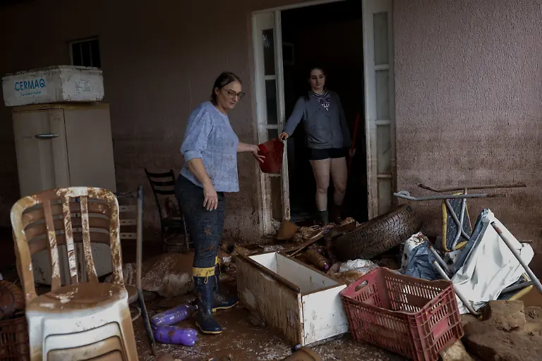 Geni-Teresinha-Mulinari-54-and-daughter-Paola-Mulinari