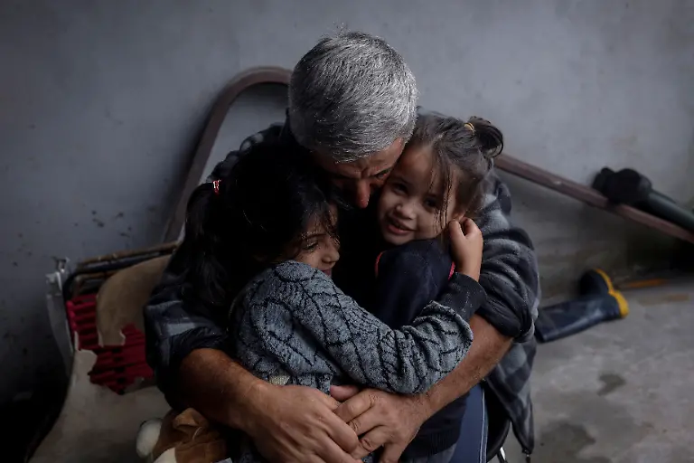 2024-05-29T100213Z-761904344-RC2SN7AHYAJB-RTRMADP-3-BRAZIL-RAINS-FARMERS