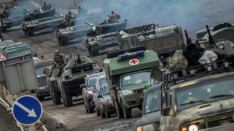 Kolonne ukrainischer Militärflugzeuge: Der Krieg könnte sich noch eine Weile hinziehen, räumt Hawrylow ein.