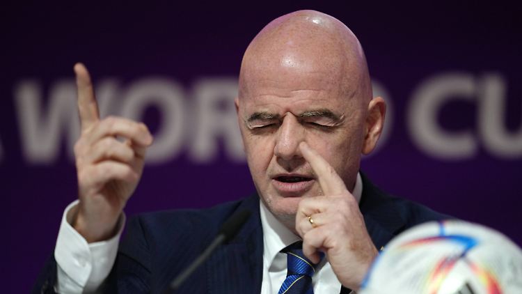 Bald nur noch 210 Verbände unter sich? Dänemarkt denkt an eine Abkehr von der FIFA und Boss Infantino nach.