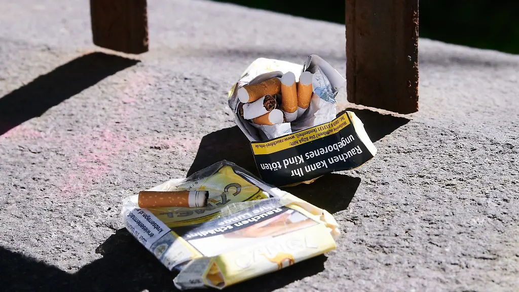 Barer-Motivationsschub-Wer-sein-Geld-statt-in-Zigaretten-in-einen-ETF-investiert-kann-ueber-die-Jahre-ein-Vermoegen-aufbauen