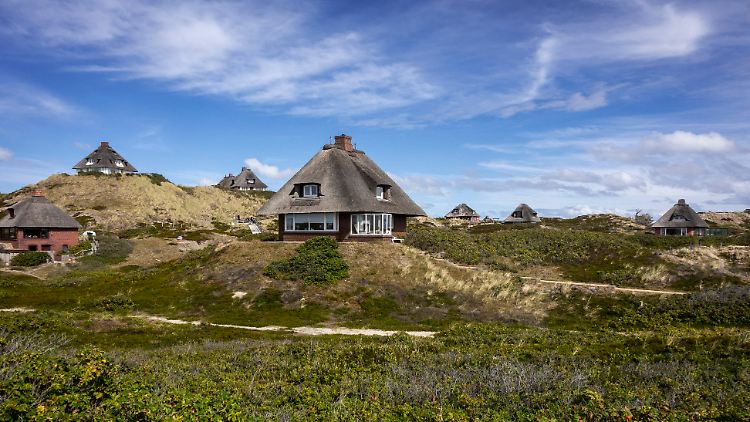 Ferienhäuser auf Sylt: Stark gestiegene Immobilienpreise können Erben in Bedrängnis bringen.
