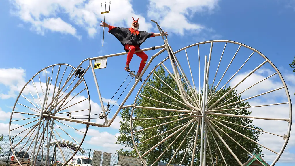 8ddd808af83fa2d22cd9b28b0afddbfb