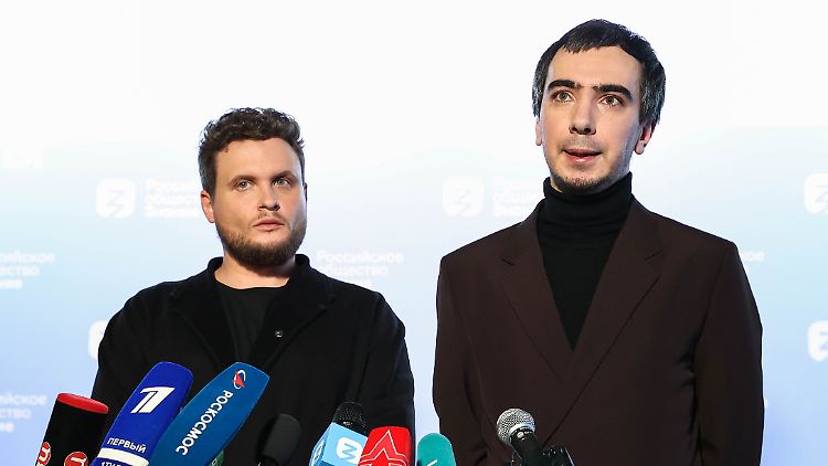 Die Komiker Lexus (Alexej Stoljarow) und Vovan (Wladimir Kusnezow) räumten vor geraumer Zeit ein, für eine Internetplattform zu arbeiten, die dem russischen Staatskonzern Gazprom gehört. (Archivbild)