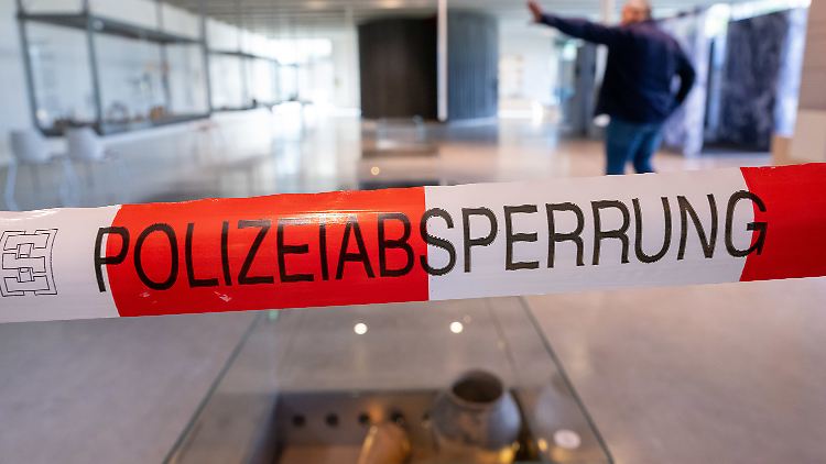 Die Diebe haben vor ihrer Tat möglicherweise das Telefonnetz lahmgelegt.