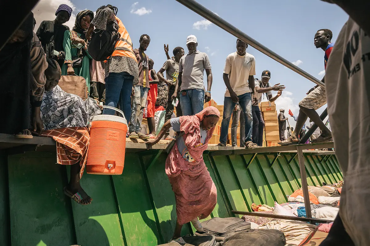 RS21423-20240422-232A5711