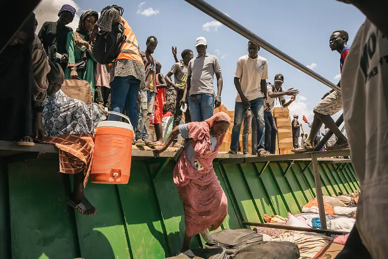 RS21423-20240422-232A5711