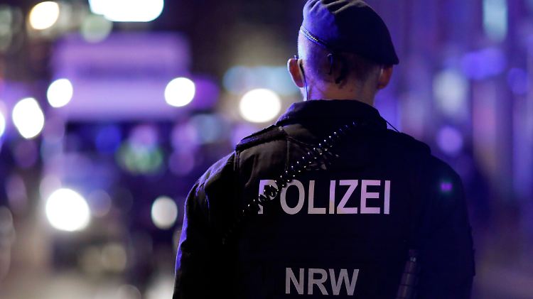 Ein Code soll die nachträgliche Identifizierung von Polizistinnen und Polizisten ermöglichen. 