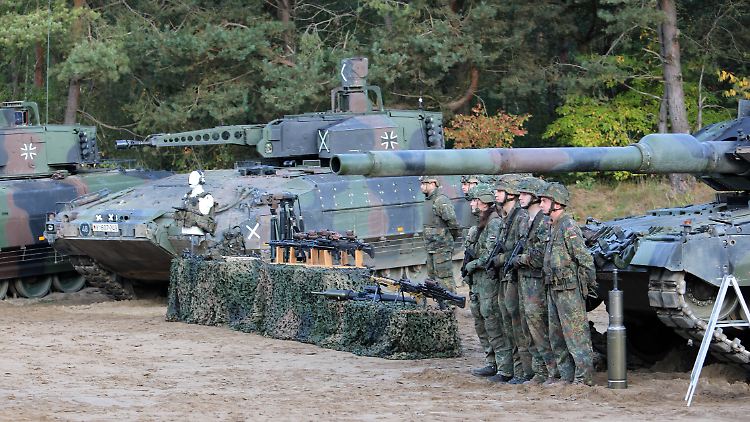 Zuletzt hatte die Bundesregierung erklärt, dass Deutschland Munition für 20 Milliarden Euro kaufen müsse.