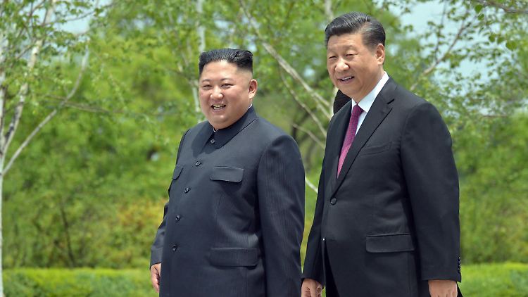 Kim Jong Un (li.) und Xi Jinping sind Verbündete.
