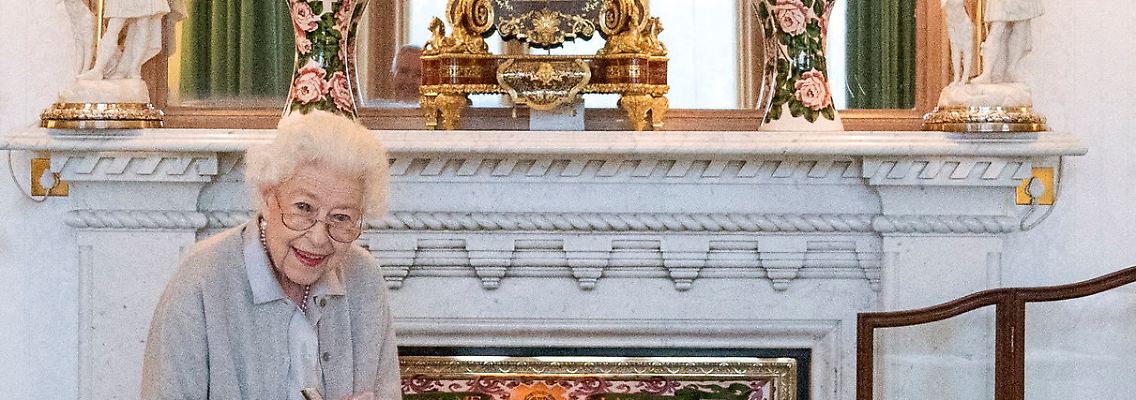 2022-09-08T130658Z_674028385_RC2OBW96K0KG_RTRMADP_3_BRITAIN-POLITICS-LEADERSHIP-QUEEN.JPG
