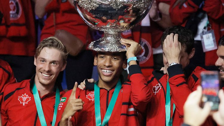 Auger-Aliassime und seine Kollegen sorgen für den Premierensieg ihres Landes.