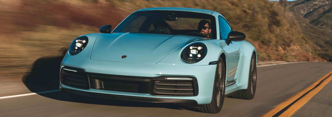 Porsche_911_Carrera_T_1.jpg