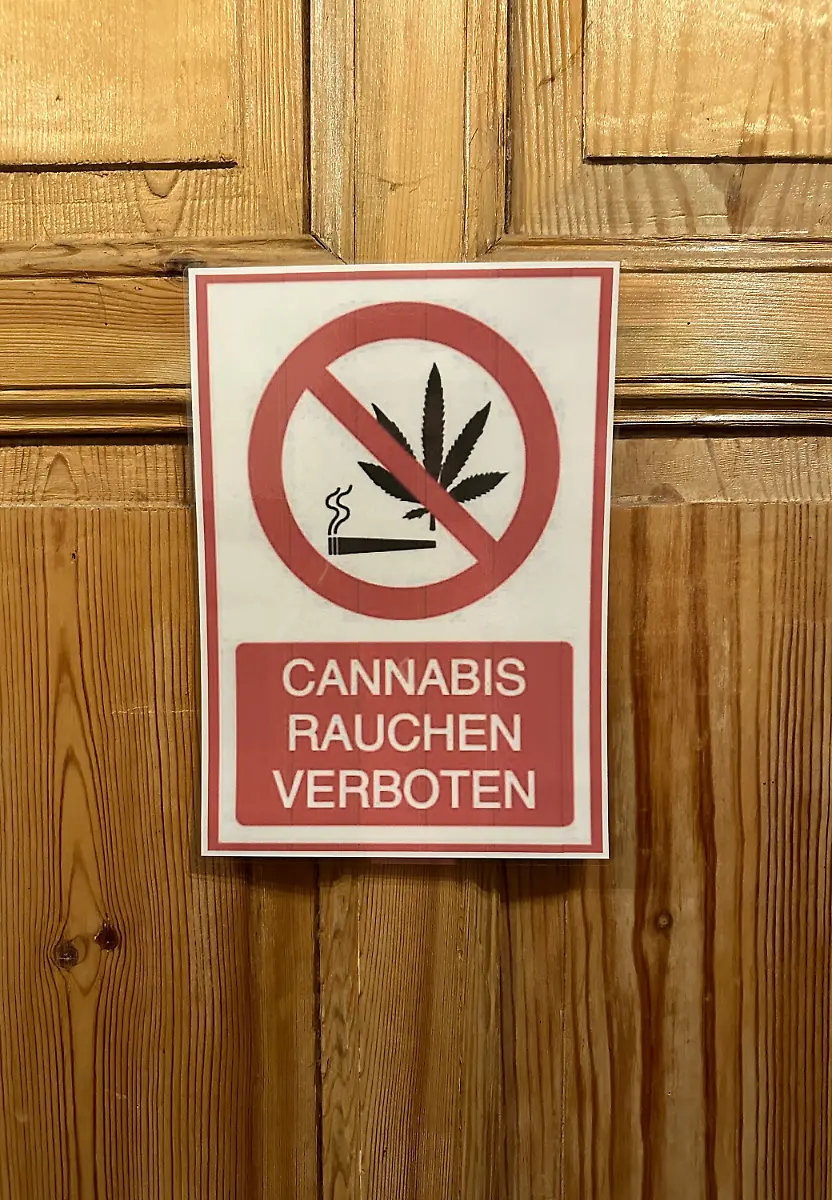 0b5c95890f929d6ba59f8ff5f2855a16