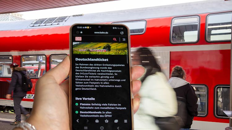 "Die Bürger warten auf das Deutschland-Ticket", sagt Verkehrsminister Wissing. Möglicherweise müssen sie lange warten.