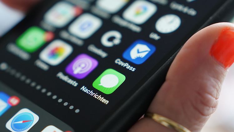 Ermittler sollen in der EU künftig leichter Zugang zu E-Mails sowie SMS und Chatnachrichten erhalten. 