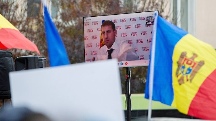 Protest per Videoschalte: Oligarch Ilan Șor ist bei den Demonstrationen gegen die moldauische Regierung zugeschaltet.