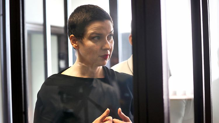 Die belarussische Demokratie-Aktivistin Kolesnikowa im August 2021 bei einer Gerichtsverhandlung.