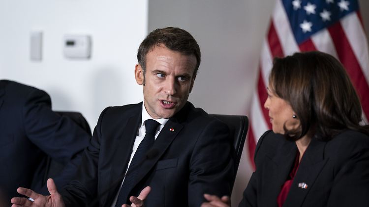 Vor seinem Treffen mit US-Präsident Biden sprach Macron mit der US-amerikanischen Vizepräsidentin Kamala Harris.