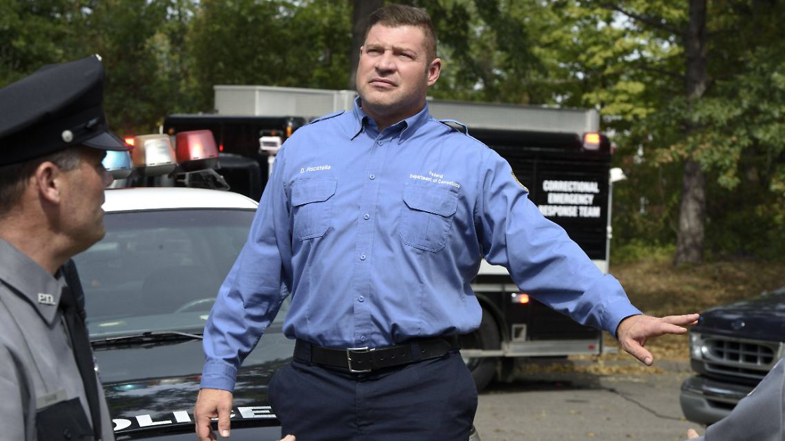 In "Orange Is the New Black" spielte Henke den Gefängniswärter Desi Piscatella.