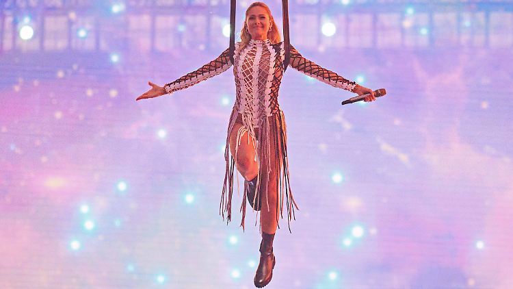 Vollbringt bei ihren Konzerten auch akrobatische Höchstleistungen: Helene Fischer.