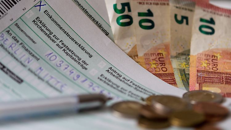 Die Homeoffice-Pauschale in Höhe von nun sechs Euro pro Tag soll dauerhaft entfristet werden.