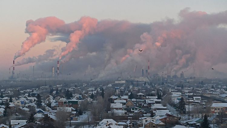 Russisches Öl soll auf dem Weltmarkt nur bis zu einem bestimmten Preis verkauft werden.