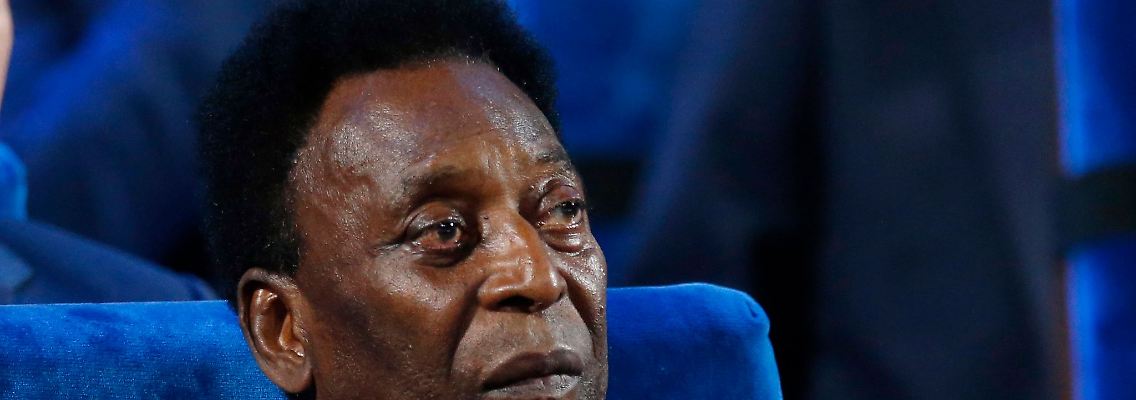 Die brasilianische Fußball-Legende Pelé kämpft gegen den Krebs.