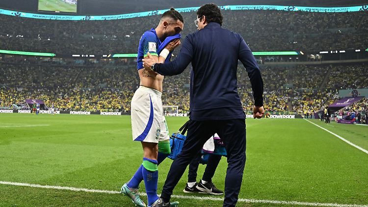 Alex Telles ließ seiner Enttäuschung freien Lauf.