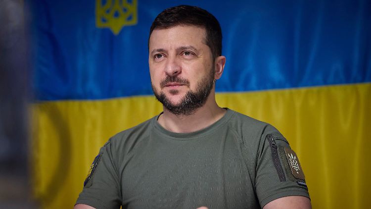 Selenskyjs Erfolg beruht auf der Tatsache, dass Mut ansteckend ist, preist das US-Magazin den ukrainischen Präsidenten.