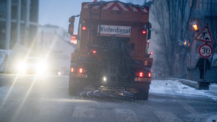 Achtung Glätte! Denken Sie rechtzeitig an Winterreifen.