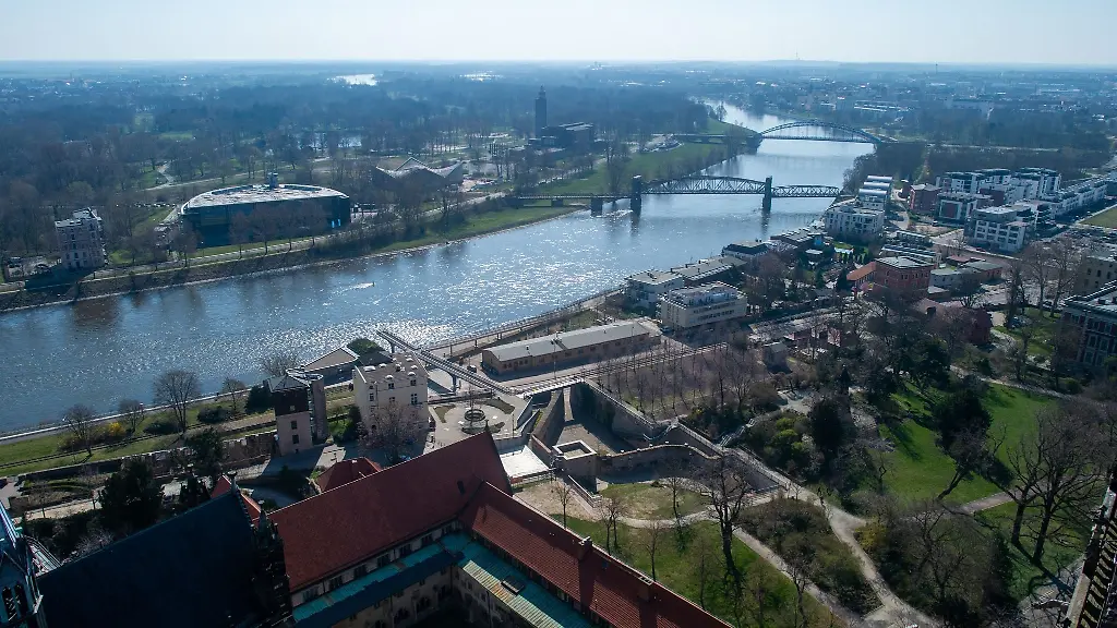 Die-Elbe-in-Magdeburg