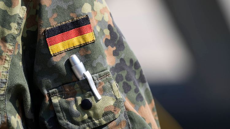 "Nicht immer nur reden und quatschen", das hat Verteidigungsministerin Lambrecht zum Thema Beschaffung gesagt. Daran wird sie sich messen lassen müssen.