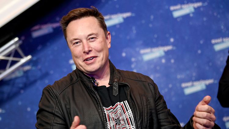 Plädiert für freie Rede, sperrt aber gleichzeitig Accounts von Journalisten: Twitter-Chef Elon Musk. 