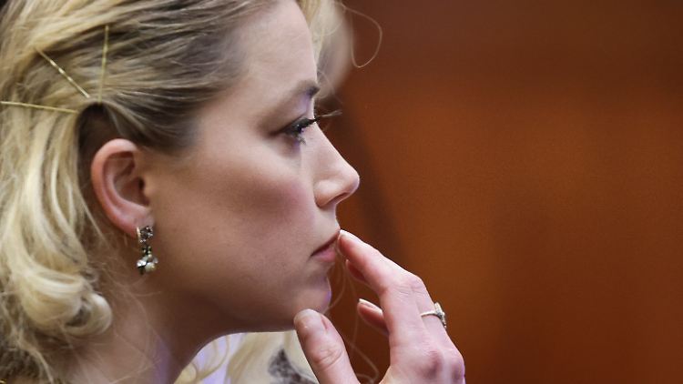 Will das Urteil nicht auf sich sitzen lassen: Amber Heard. 