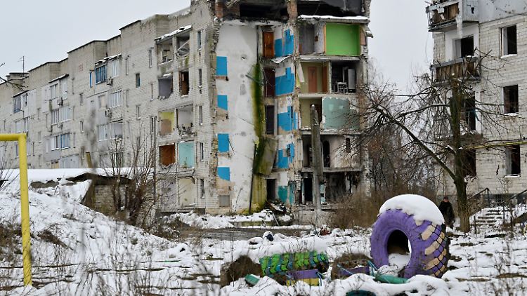 Zerstörte Häuser nach einem russischen Angriff in der Region Kiew (Archivbild).