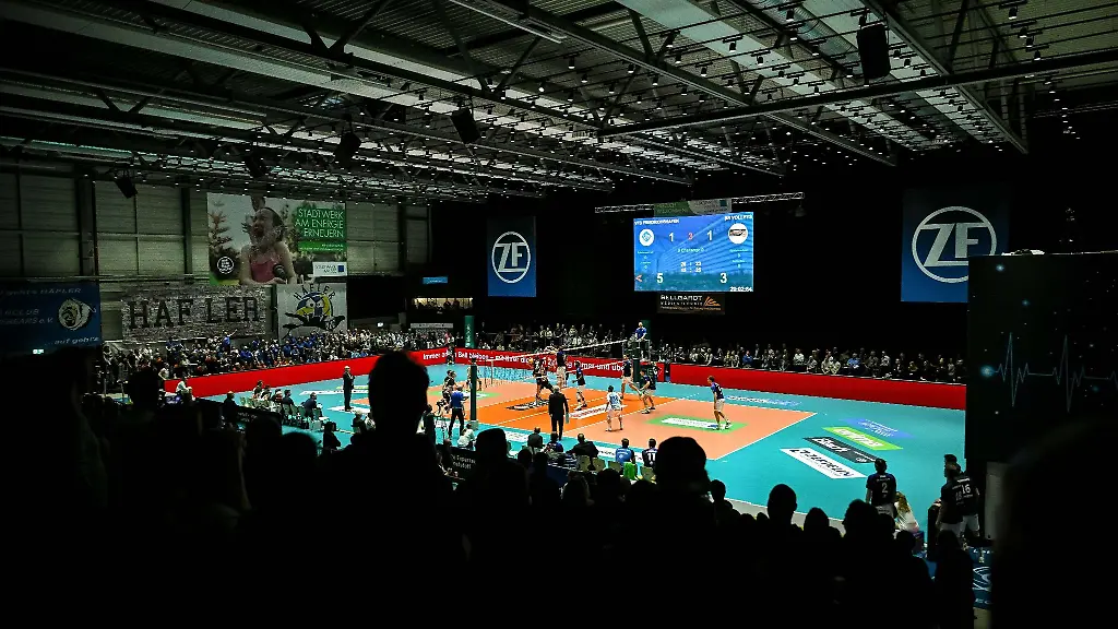 Uebersicht-der-Arena-waehrend-des-Spiels