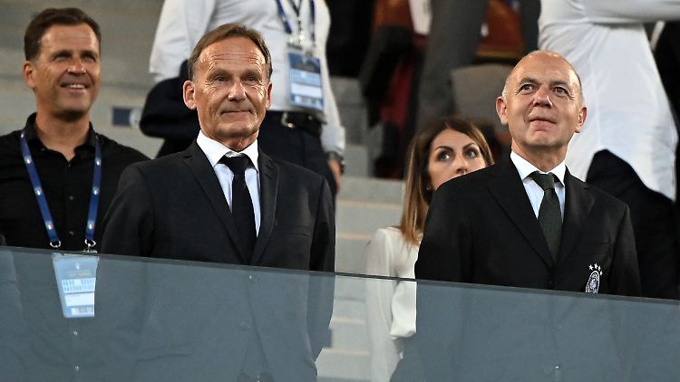 Neuendorf und Watzke stehen nicht immer so friedlich nebeneinander.